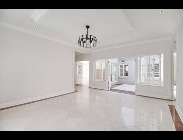 5 BEDROOM HOUSE FOR SALE IN DAINFERN GOLF ESTATE